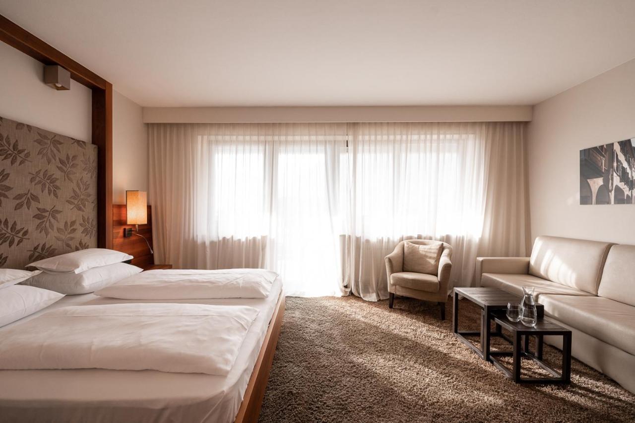 Hotel Pollinger Merano Bagian luar foto
